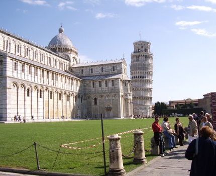 Der Schiefe Turm von Pisa (© zaubervogel / pixelio.de)