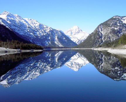 Klarer Bergsee (© Andreas Liebhart / pixelio.de)