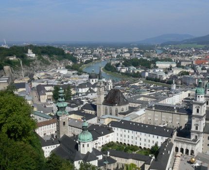 Über den Dächern Salzburgs (© Erich Westendarp / pixelio.de)