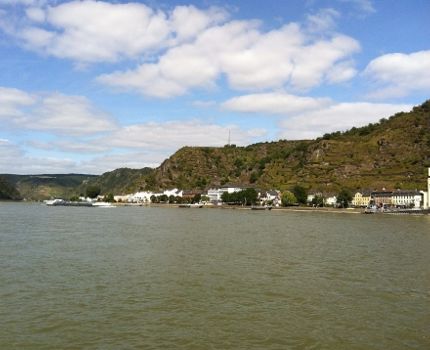 Loreley Felsen am Rhein (© pixabay.com)